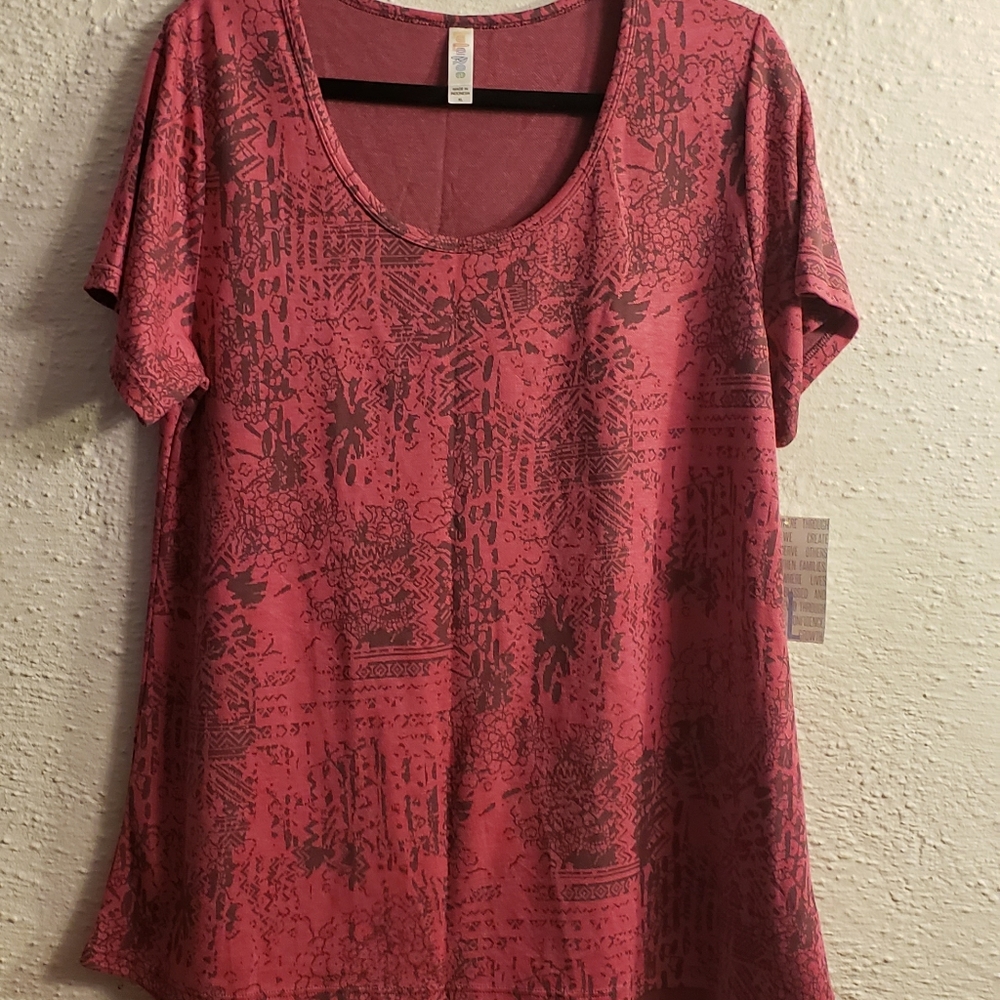 NWT LuLaRoe top dark pink XL